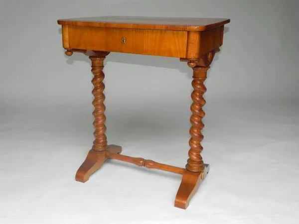 Šicí stolek – biedermeier - 2