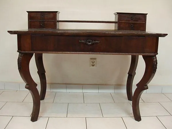 Psací stůl - pozdní Biedermeier