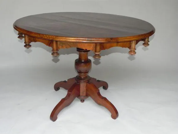 Kulatý jídelní stůl - biedermeier