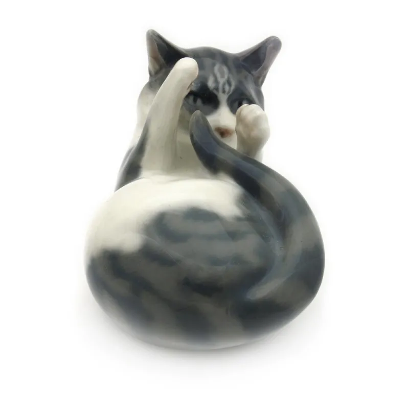 Porcelánová kočička - 2