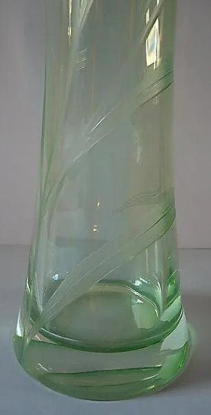 Váza se stonkem kosatce – Moser - 5