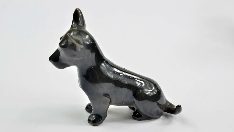 Porcelánová figurka psa - 1