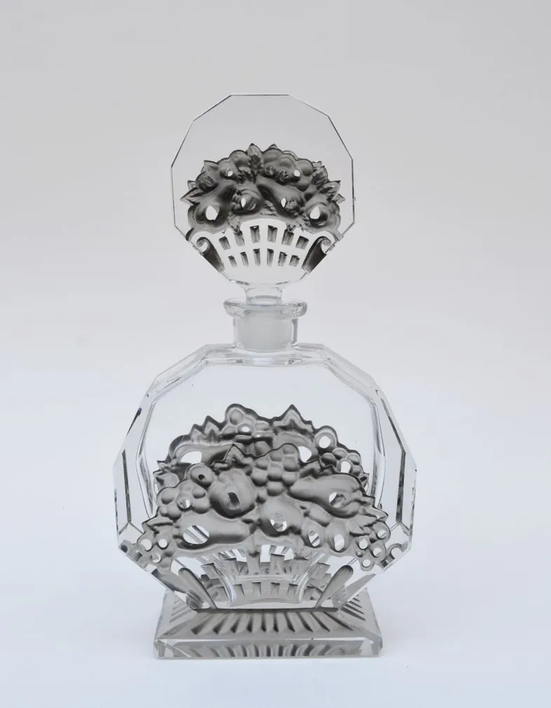 Art deco karafa