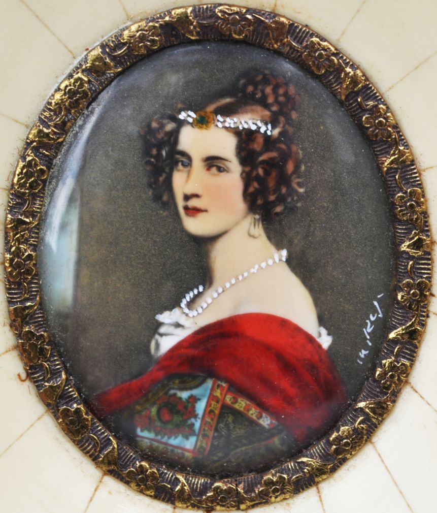 Portrét šlechtičny s tiárou a s perlovým náhrdelníkem - 2