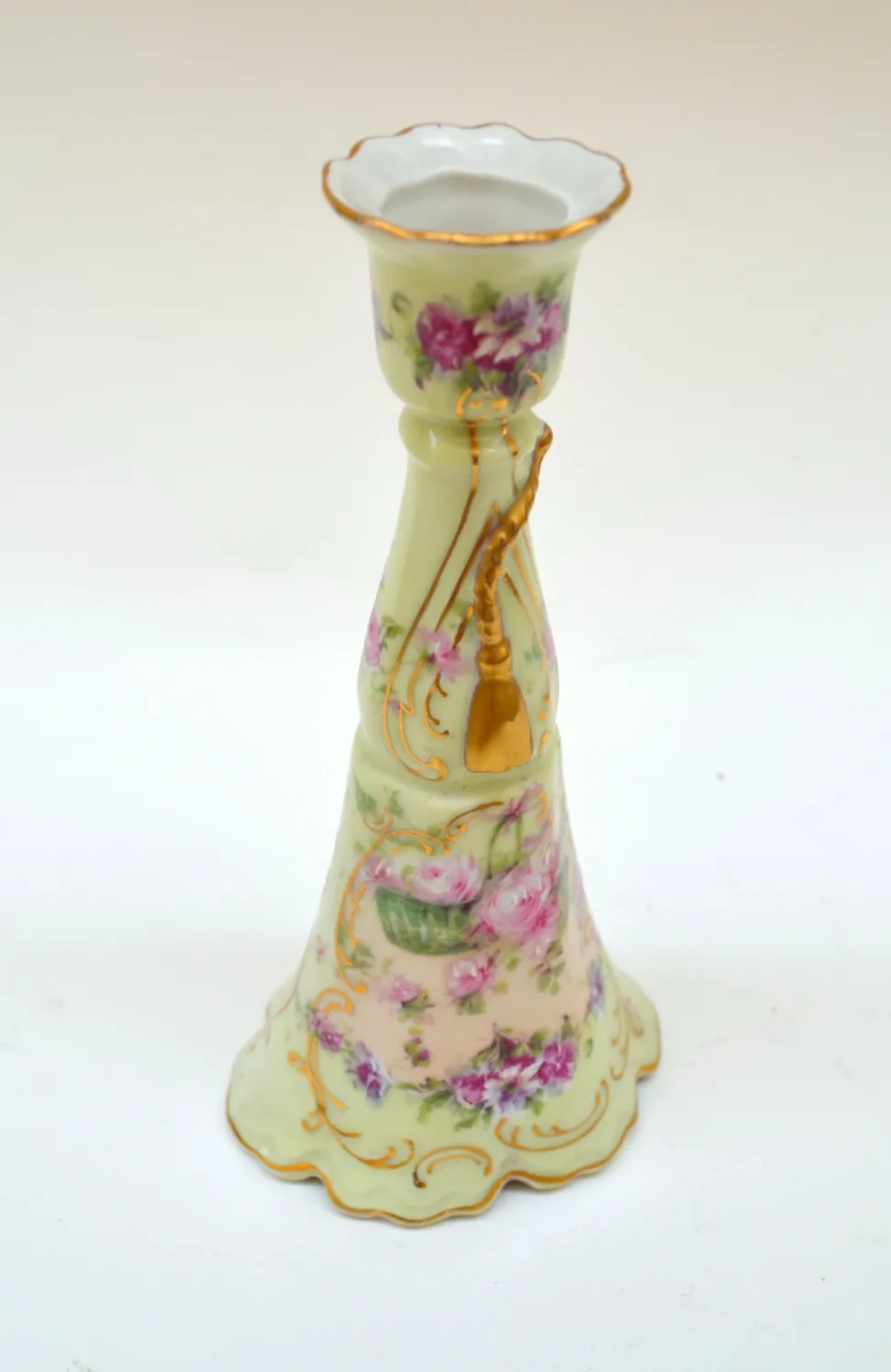 Porcelánový svícen