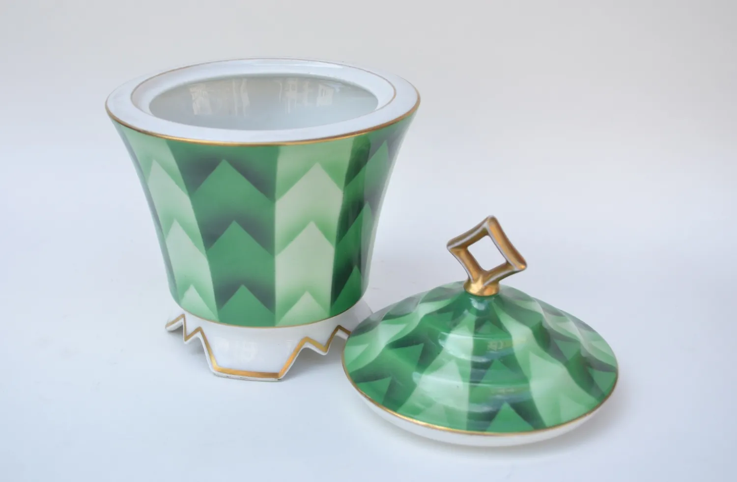 Porcelánová dóza art deco - 4