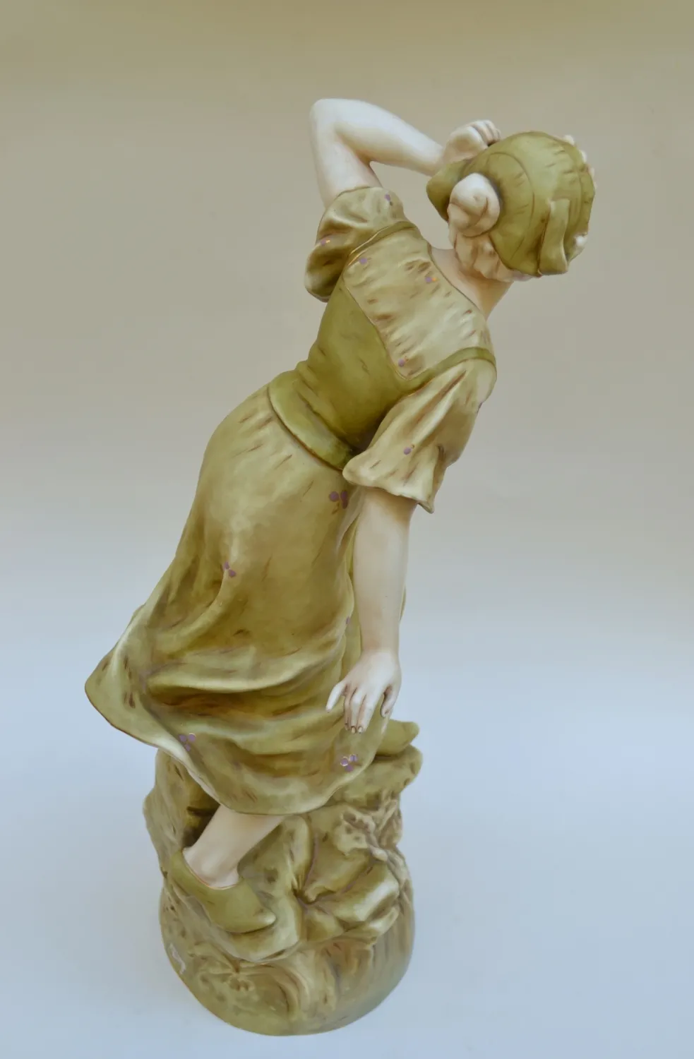 Porcelánová socha Holanďanky - 3
