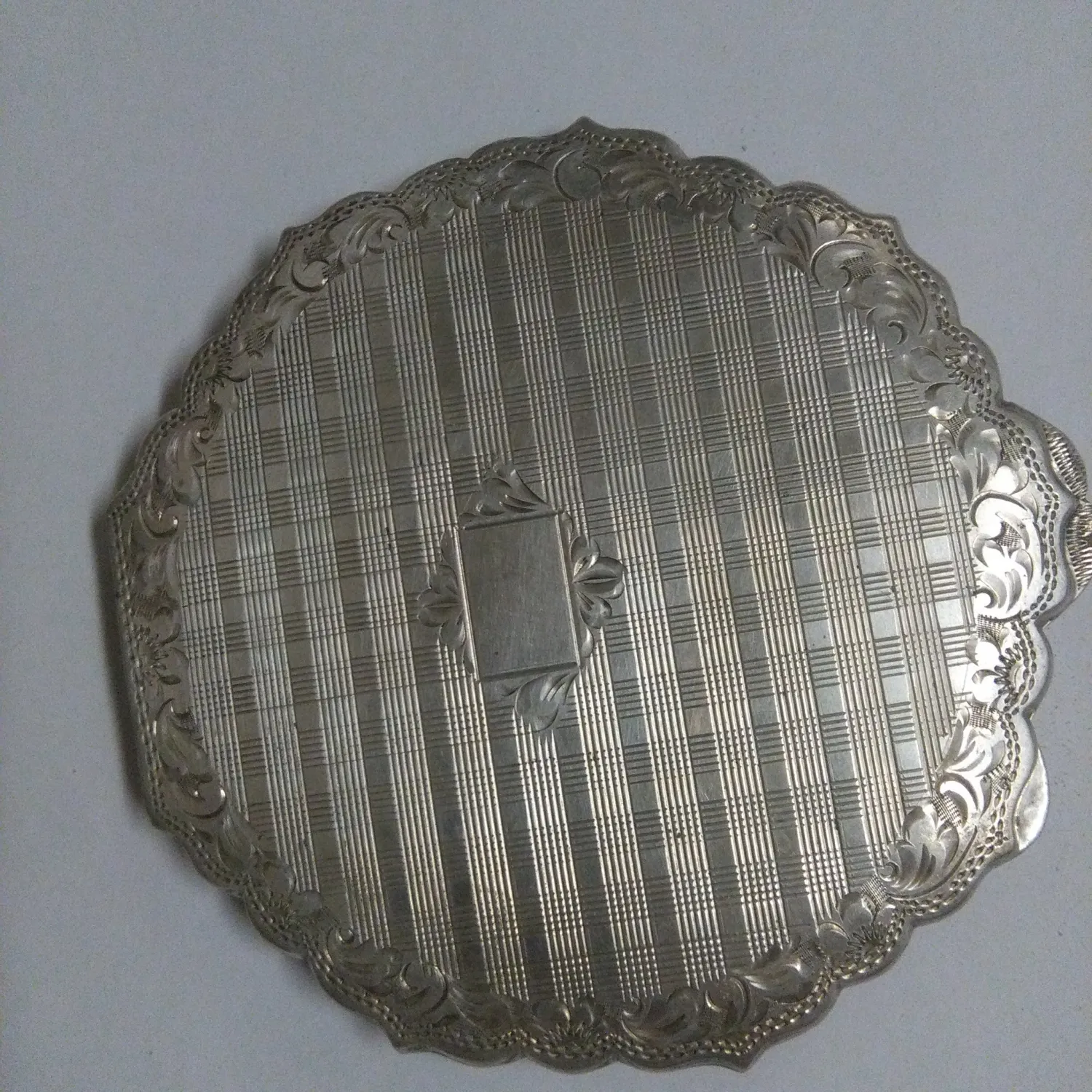 Stříbrná pudřenka