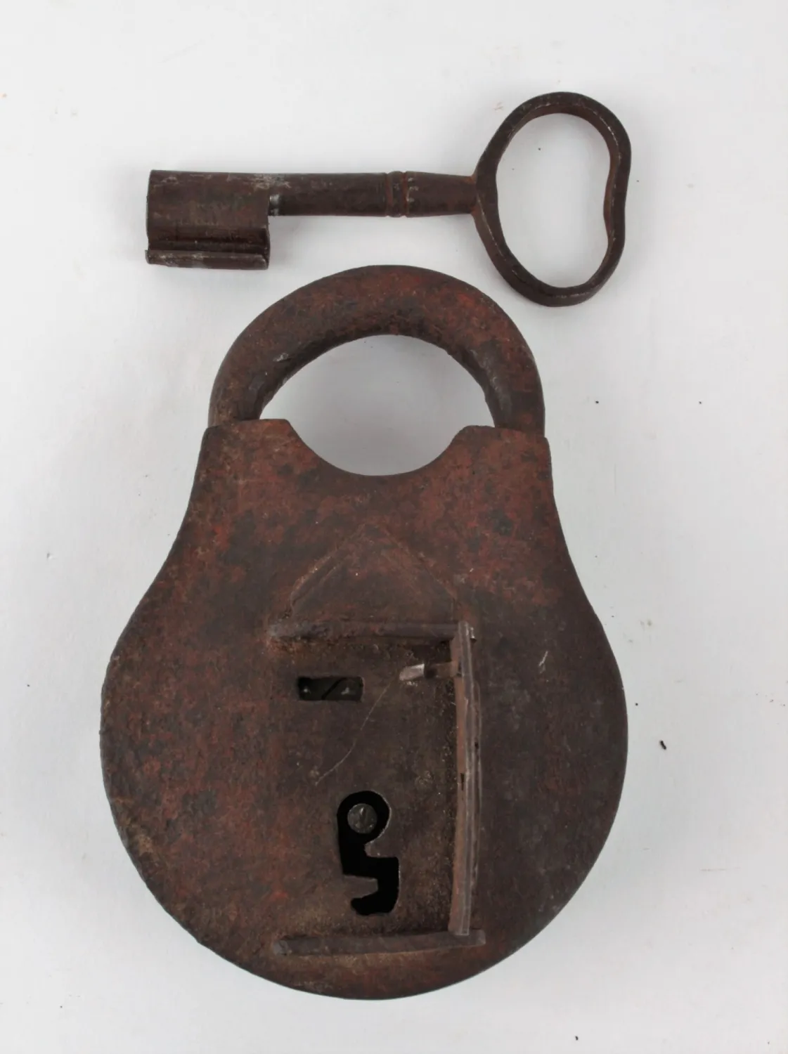 Visací zámek - 3