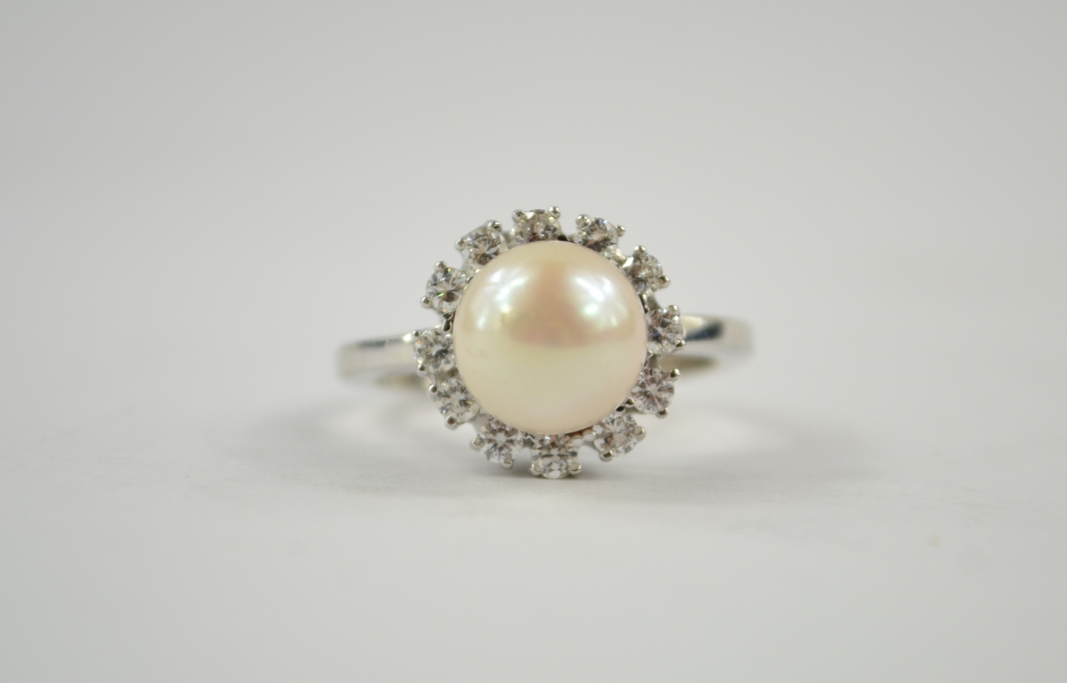 Zlatý prsten s mořskou perlou - 1