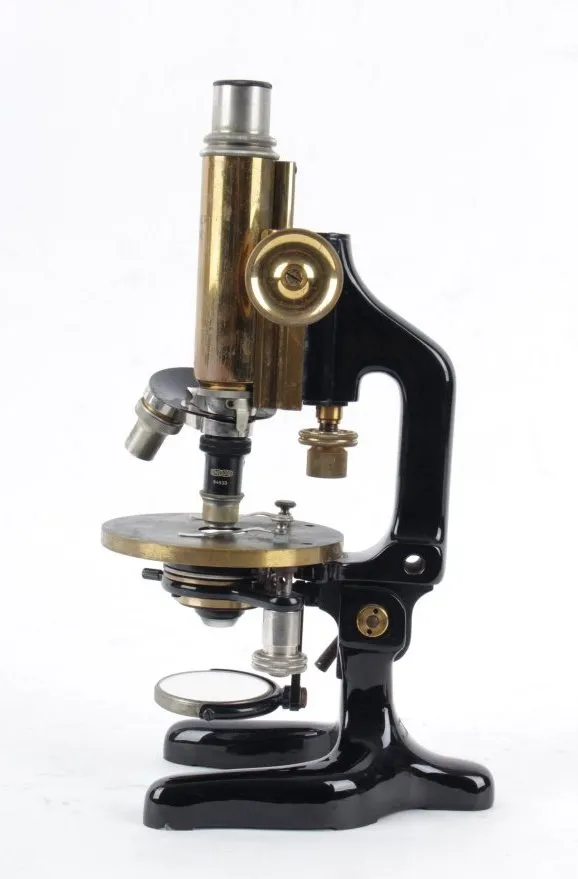 Mikroskop C. Reichert - 7