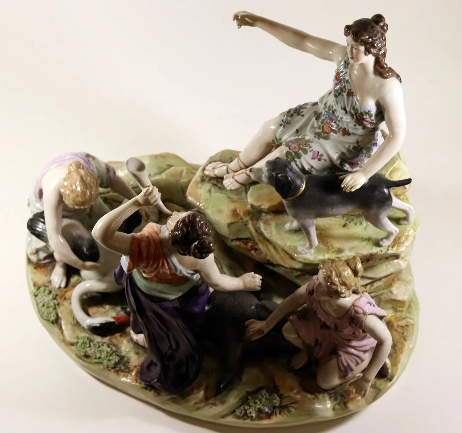 Porcelánové ženské sousoší - 5