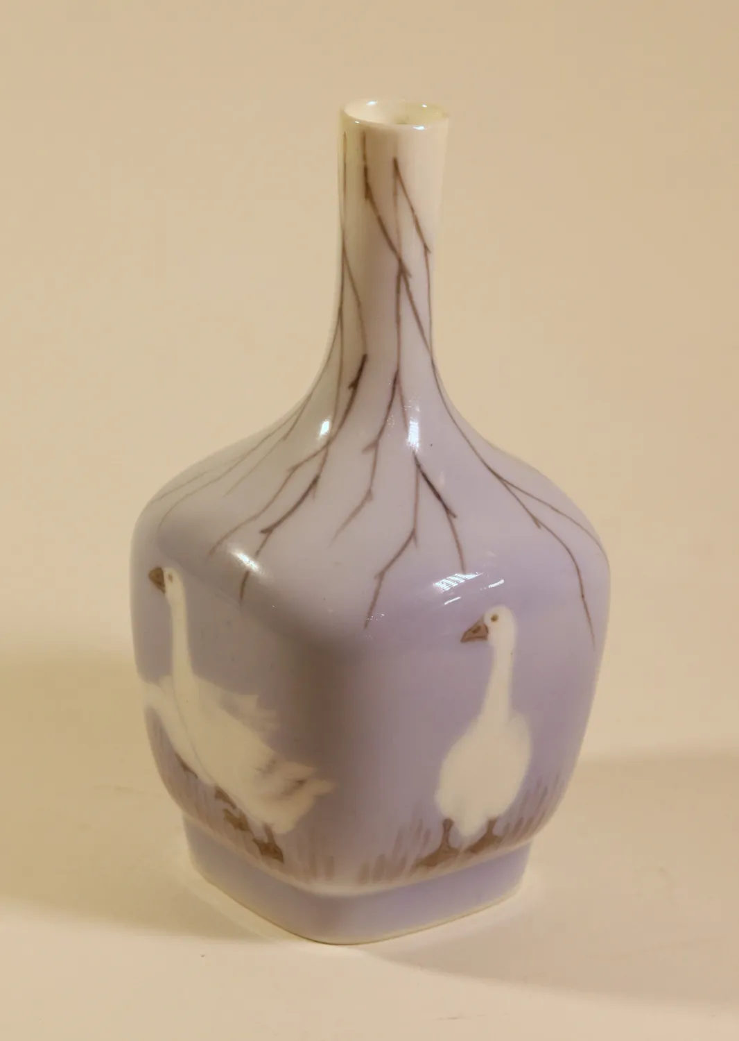 Porcelánová vázička - 2