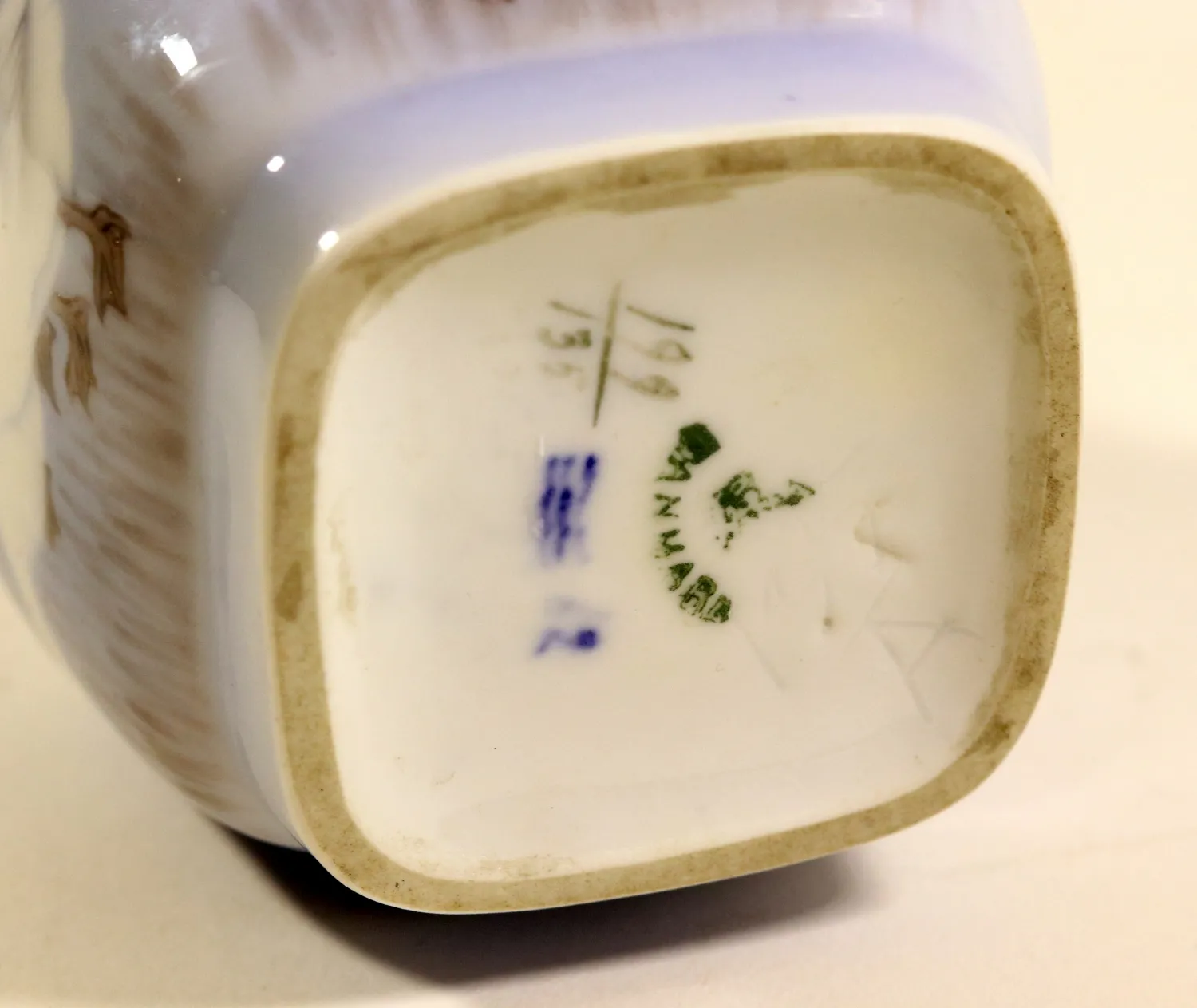 Porcelánová vázička - 3