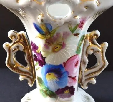 Malá porcelánová vázička, malované květy - 8