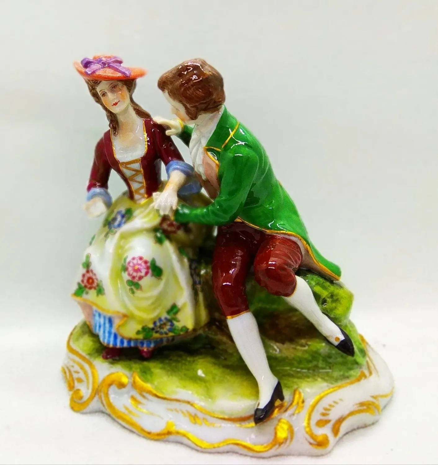 Porcelánová figurka - 2