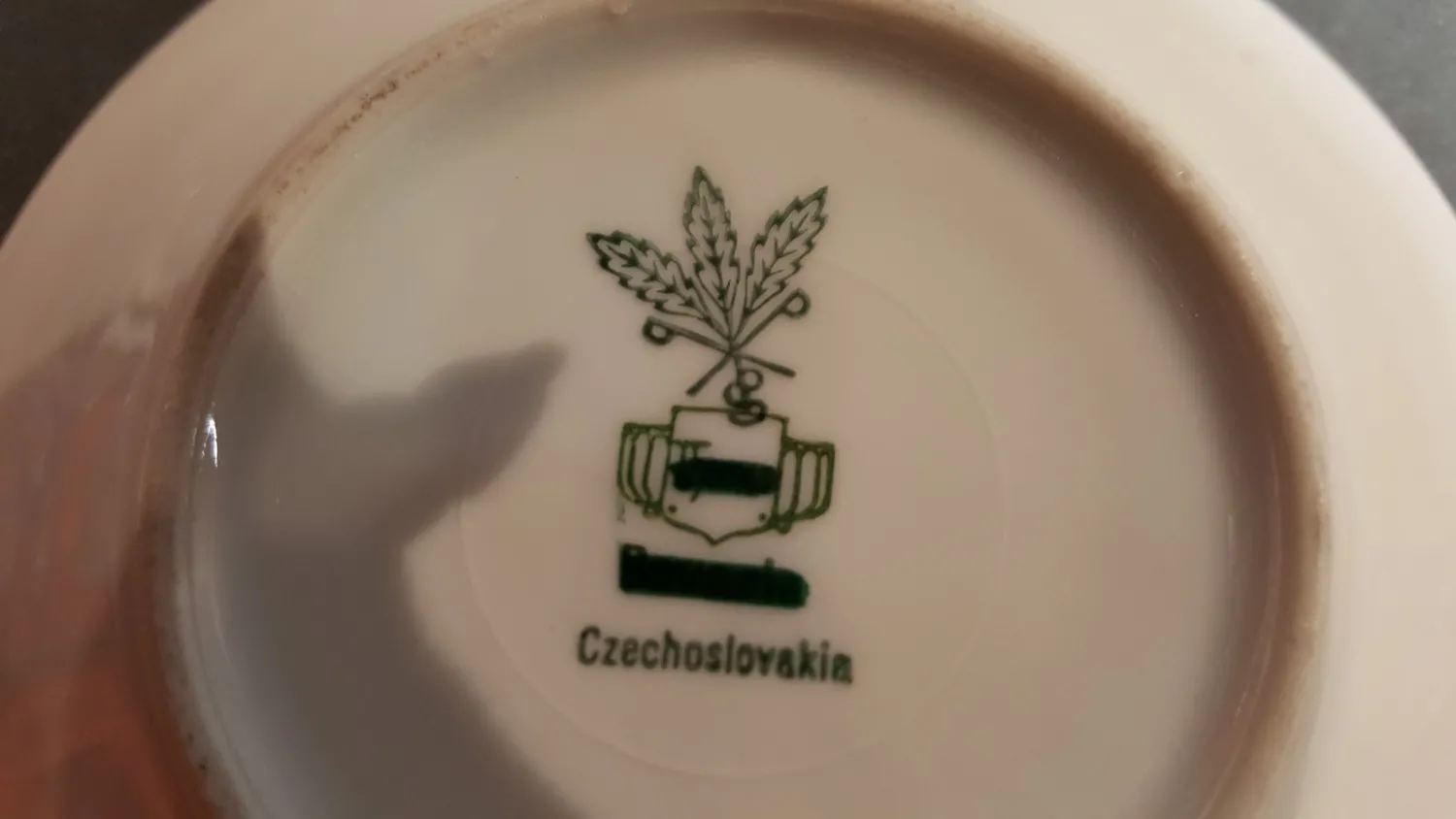 Porcelánový šálek s podšálkem - 4