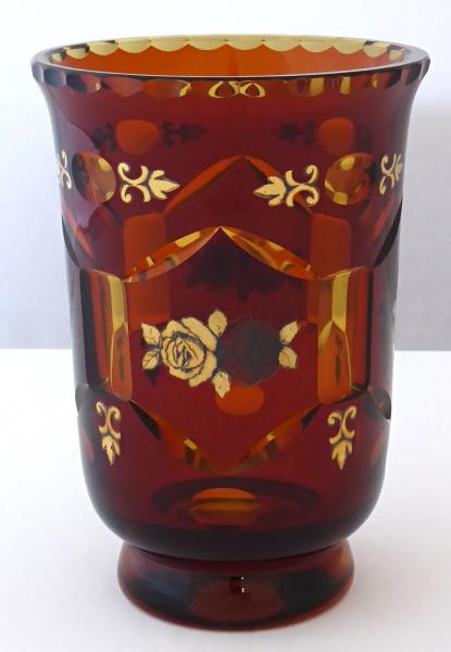 Váza z ambrového skla, malované zlaté a stříbrné r