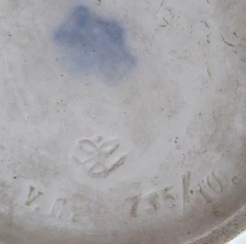 Porcelánová bílá miska se secesním ornamentem - 2