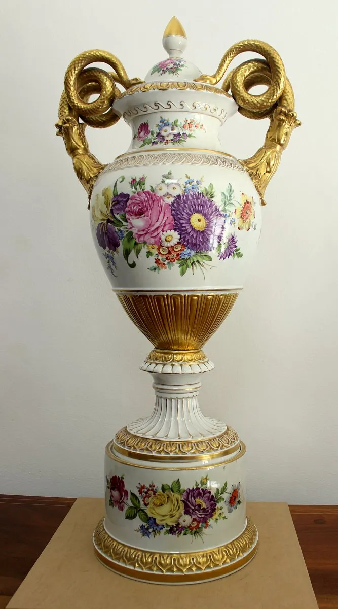 Dresden Porzellan,  Impozantní Porcelánová Váza - 1
