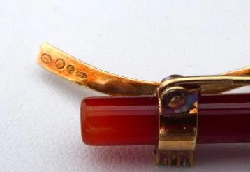Zlatá brož s karneolem a diamanty - 3