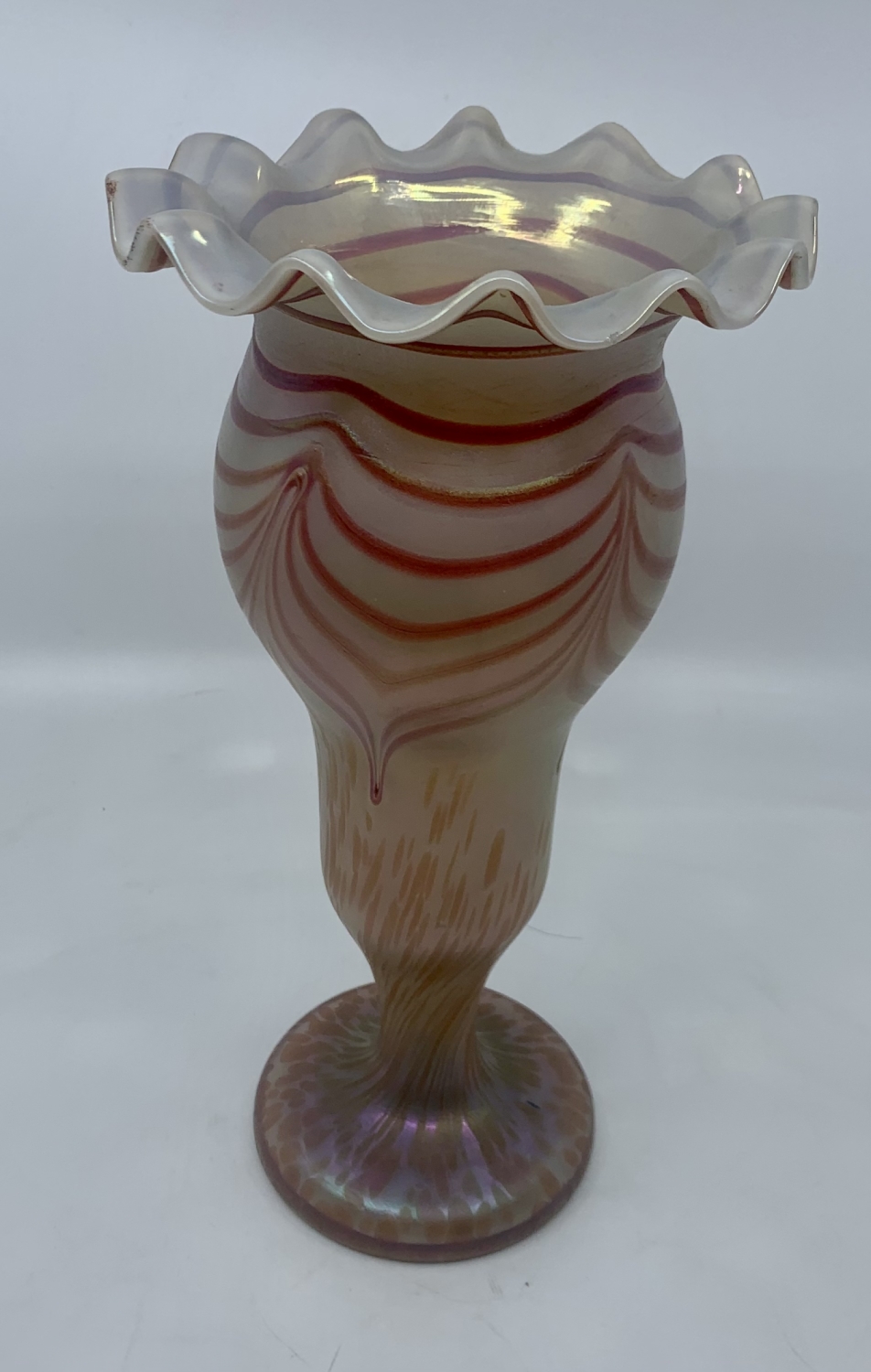 Velká secesní irisovaná váza