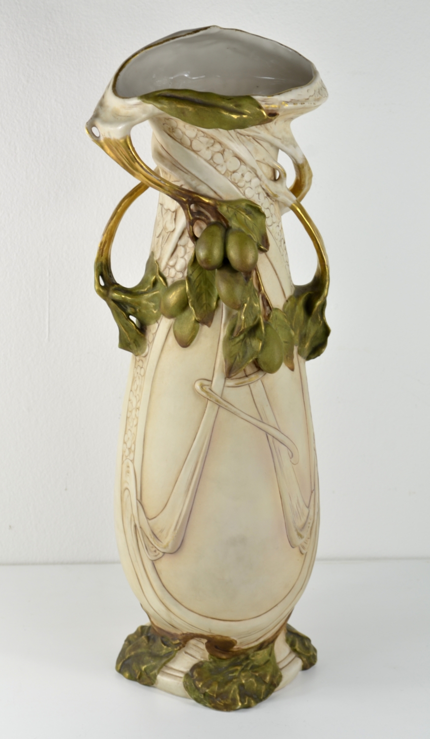 Porcelánová váza - Royal Dux