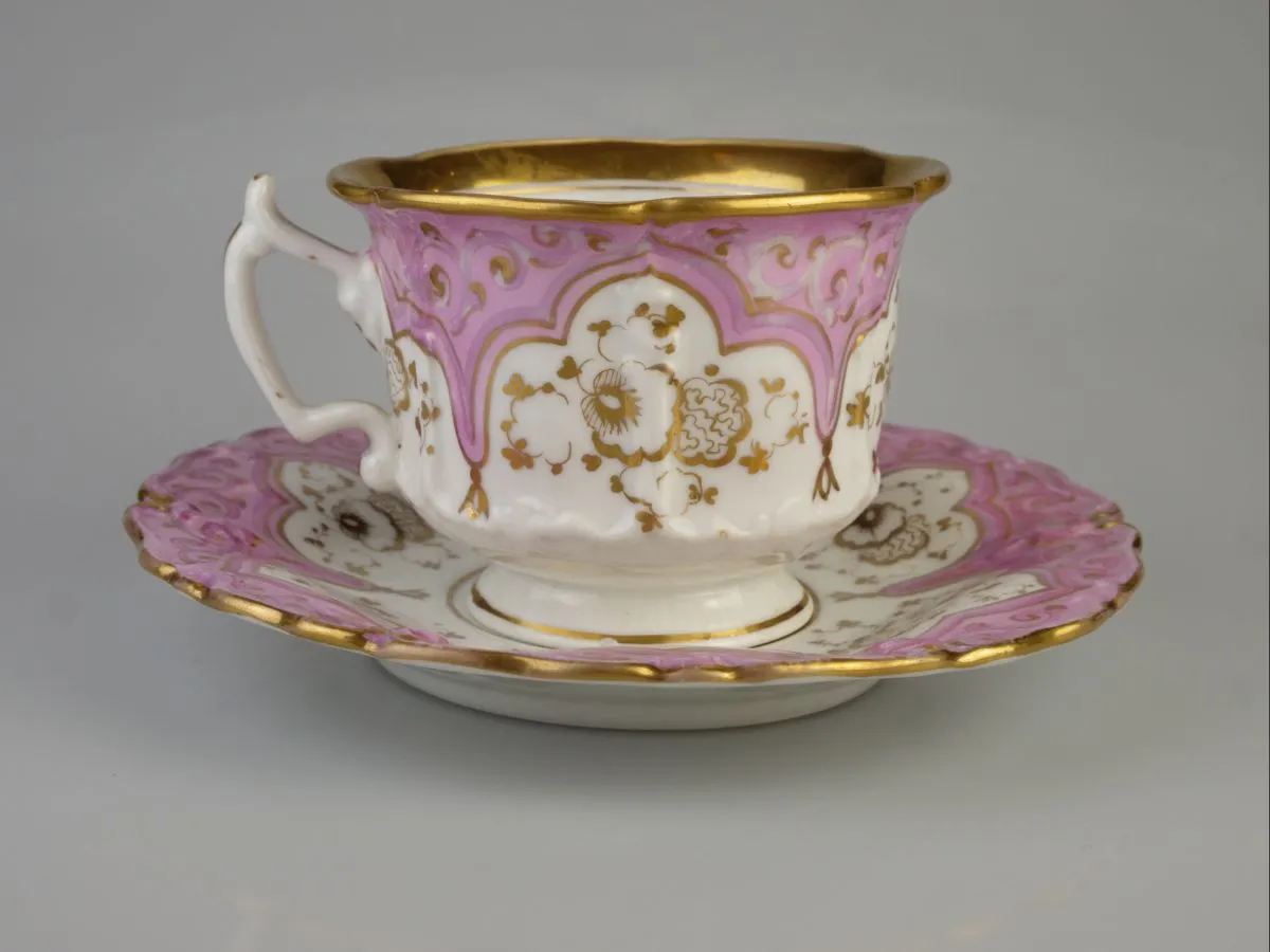 Porcelánový šálek s podšálkem - 5