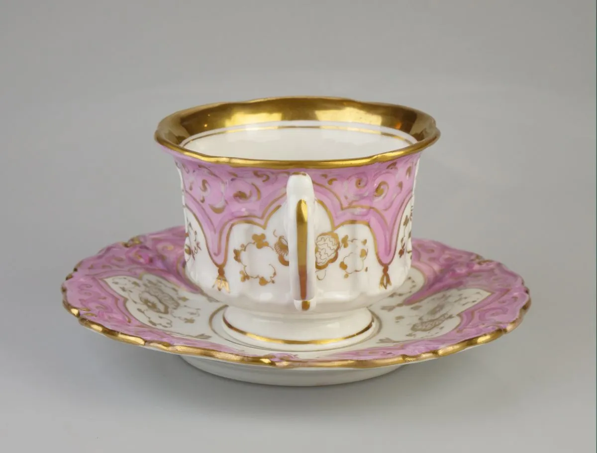 Porcelánový šálek s podšálkem - 6