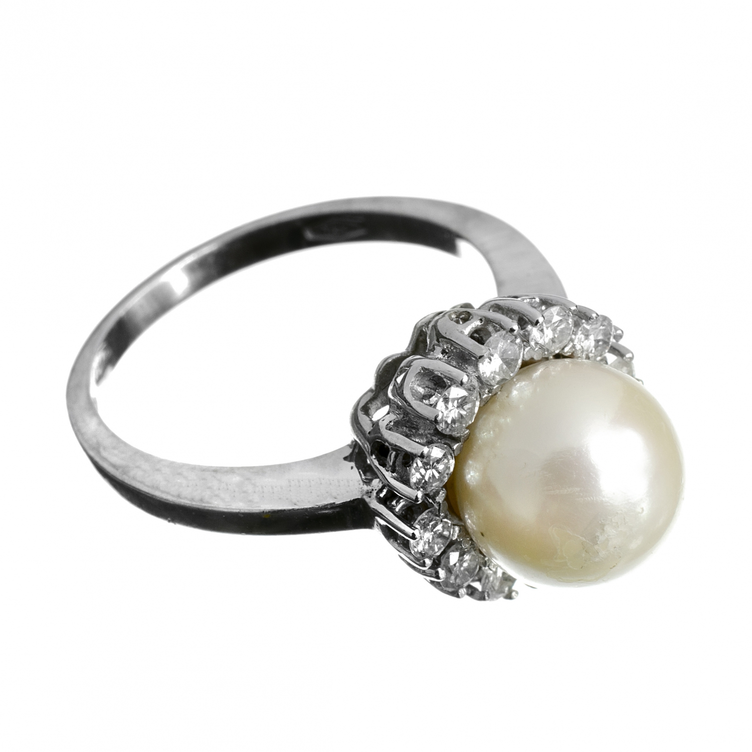 Zlatý prsten s brilianty a perlou