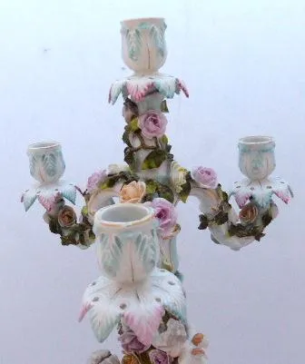 Dívka s květinami, růžemi, andílkem – velký porcel - 4