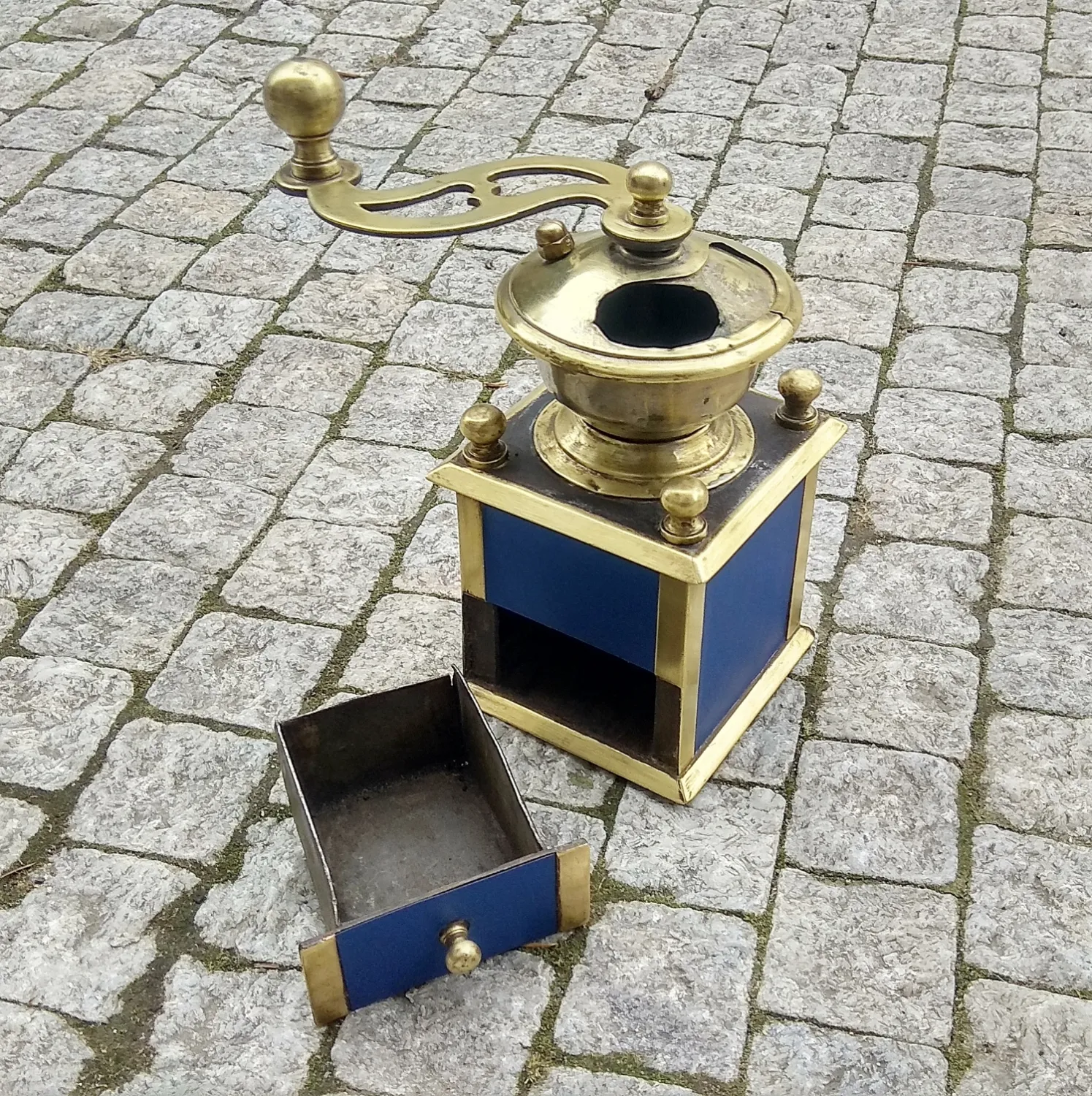 Kávomlýnek mosaz, velmi elegantní - 3