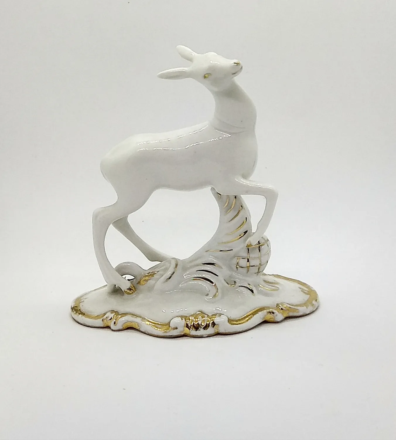 Soška Laň, Royal Dux, porcelán, podstavec zlacen