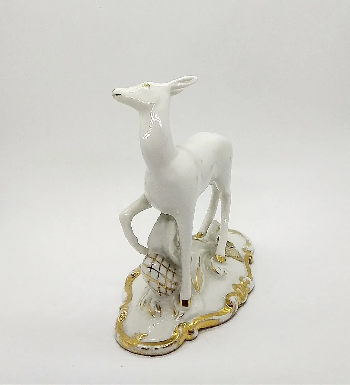 Soška Laň, Royal Dux, porcelán, podstavec zlacen - 4