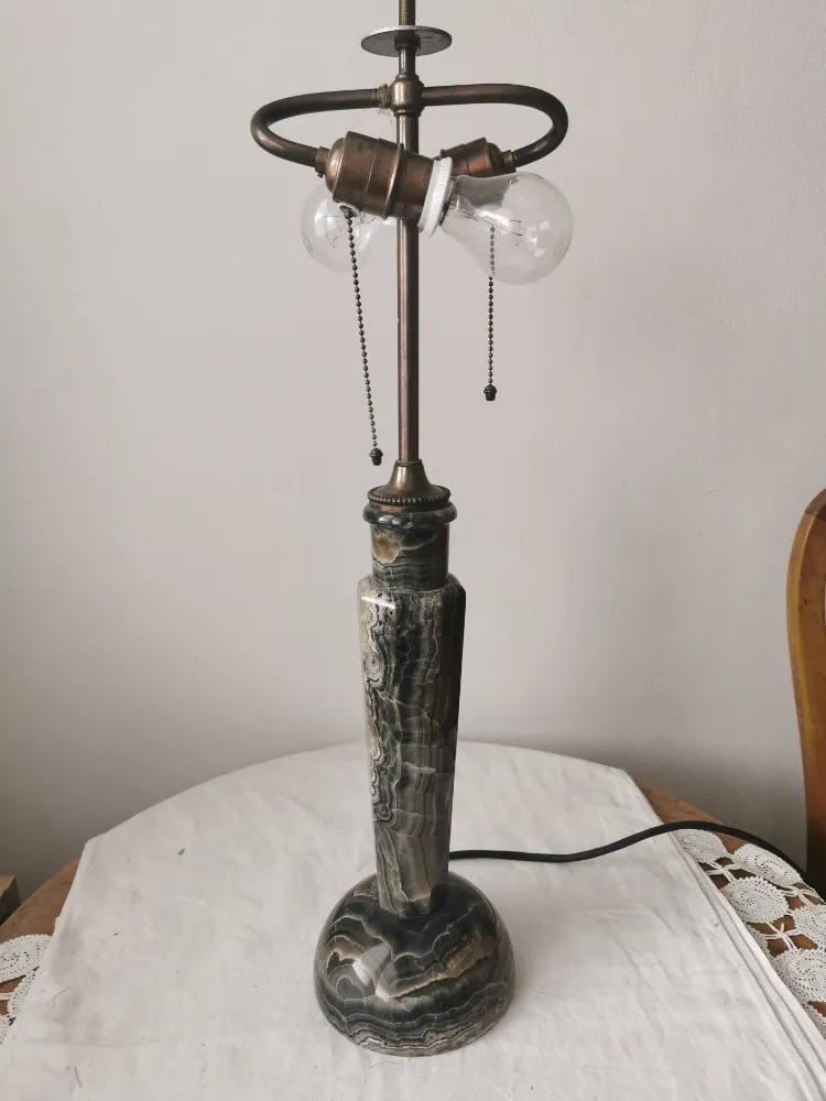 Stolní lampa s nohou z onyxu - 4