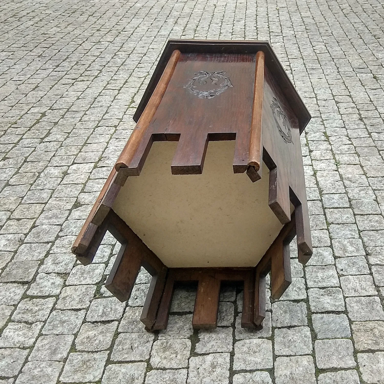 Secesní stolek šestiboký, skleněná deska - 3