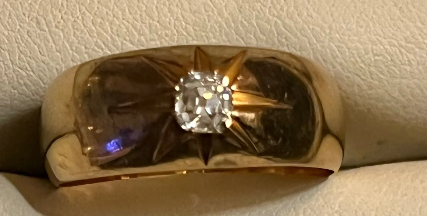 Prsten s vyjímečně bílým briliantem D-E-F 0.38 ct+ atest - 2