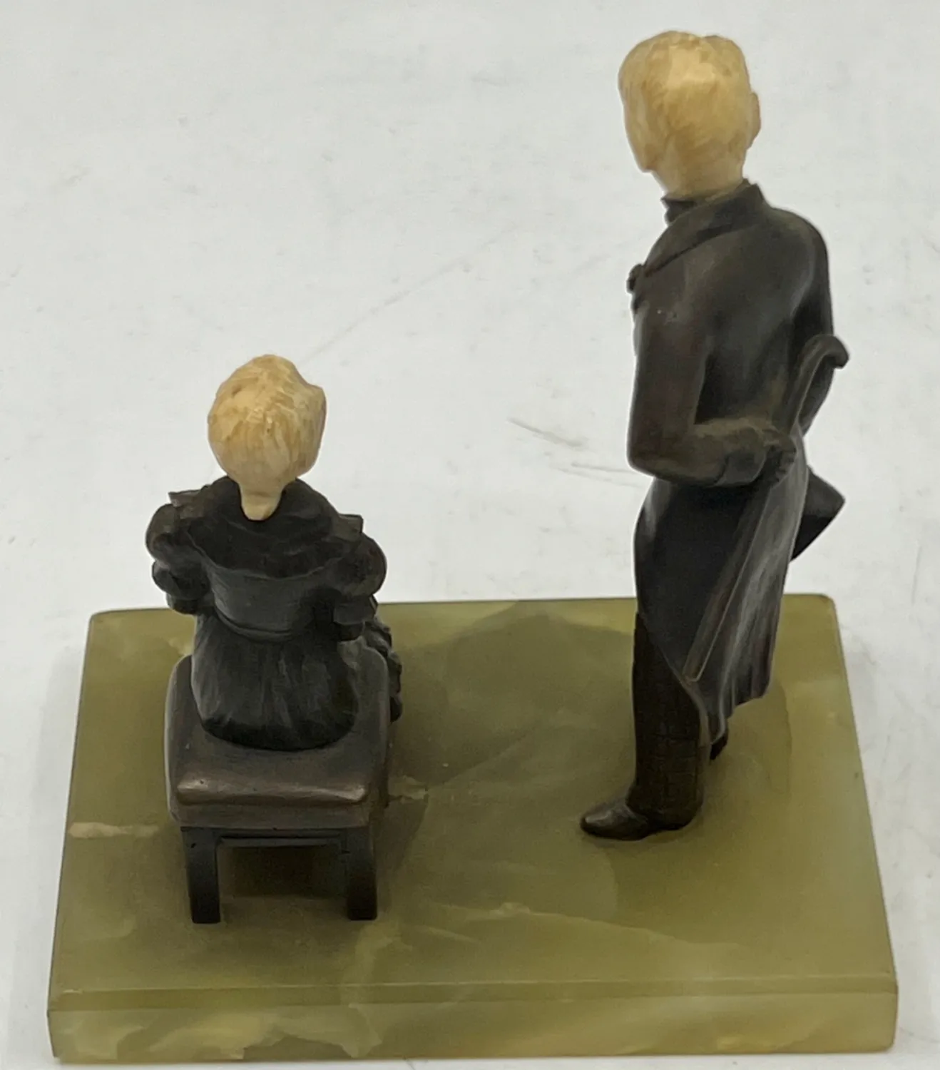 Galantní pár – bronz – kost - 3
