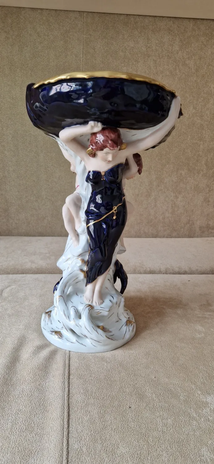 Figurální porcelán – Mísa na podstavci - 2