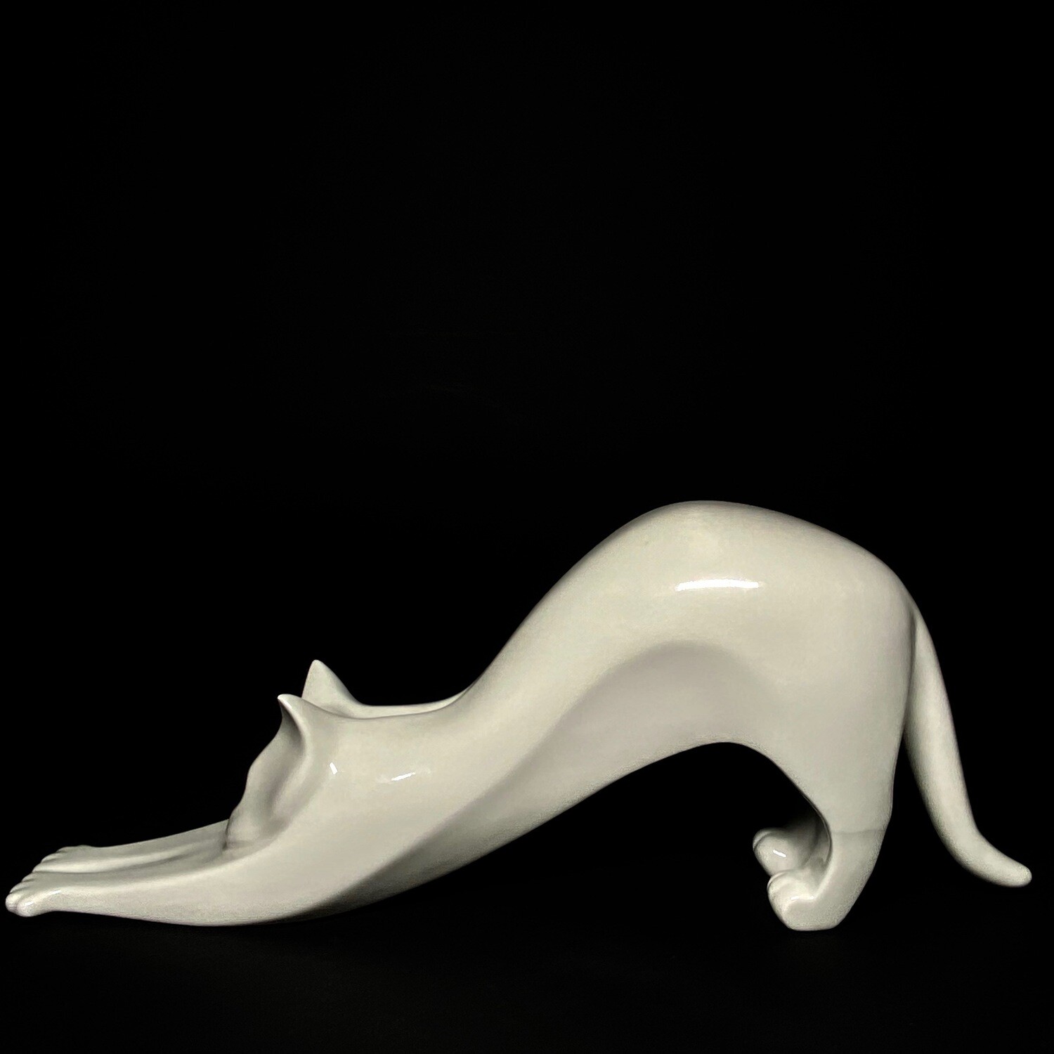 Porcelánová figura kočky – Royal Dux