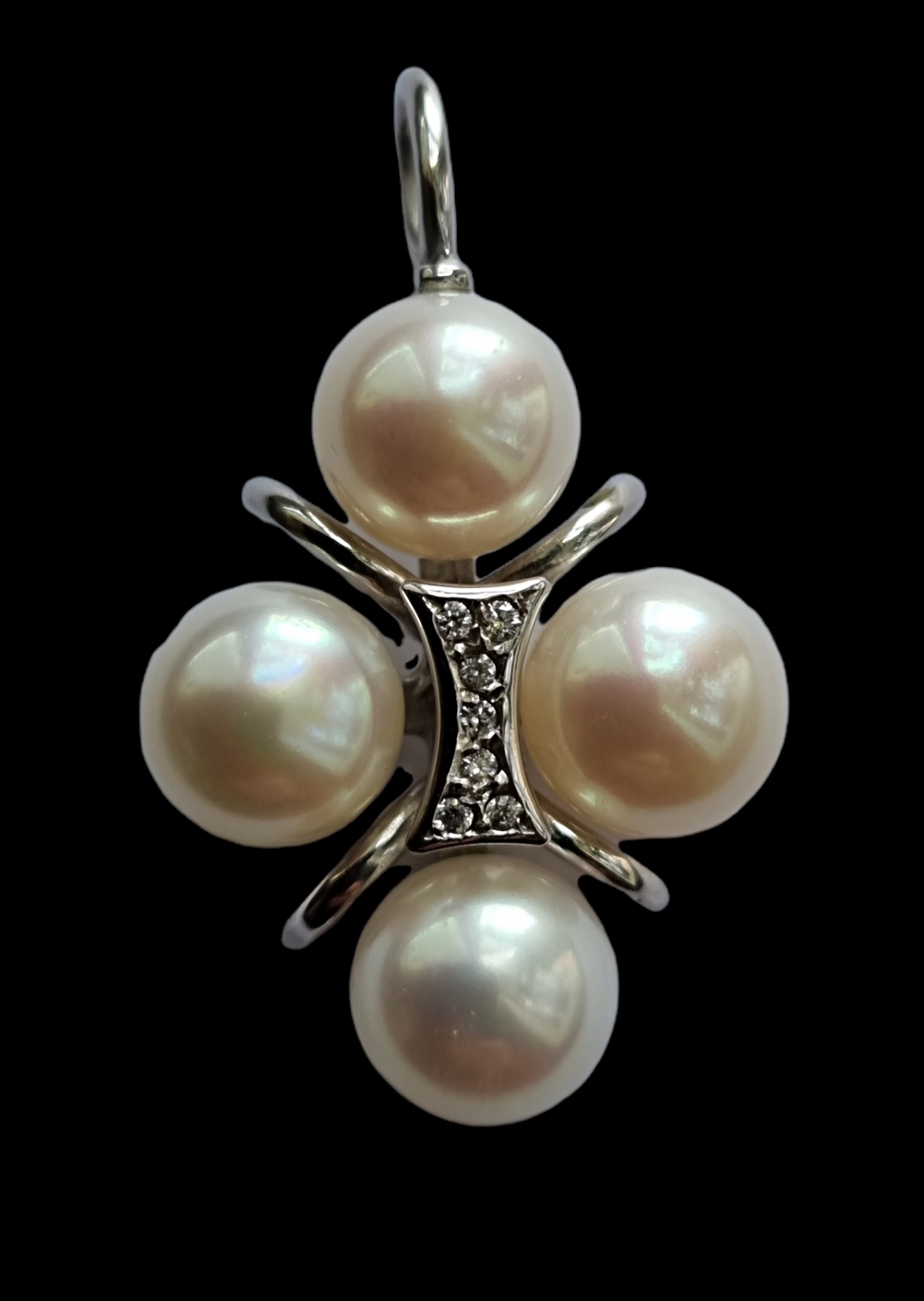 Exkluzivní perlový přívěsek s diamanty – bílé zlato