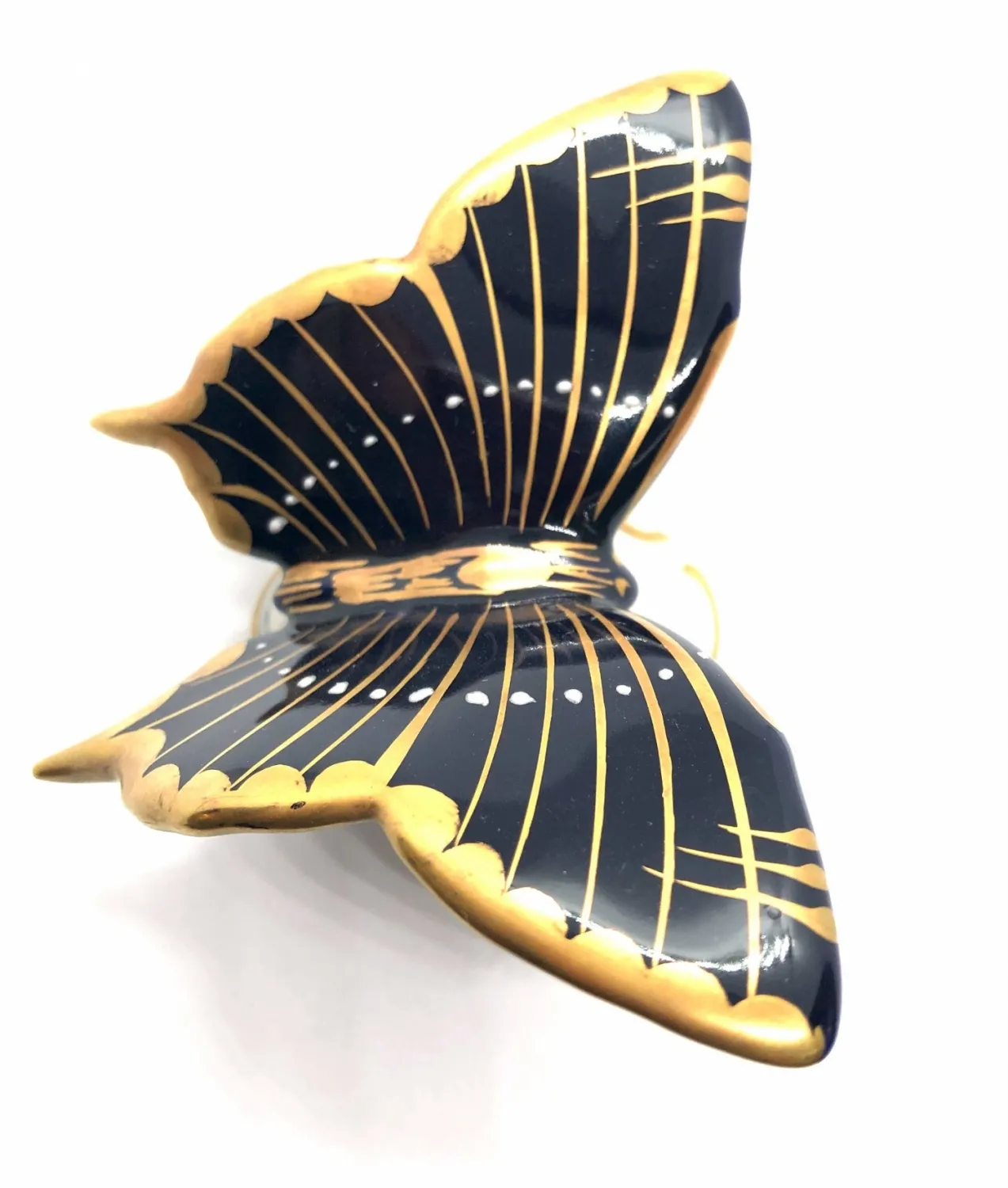 Porcelánový motýl – Kämmer - 4