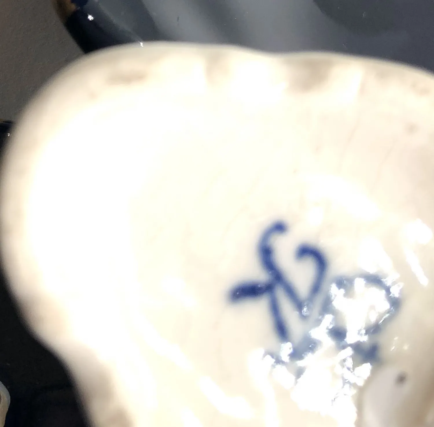 Porcelánový motýl – Kämmer - 7