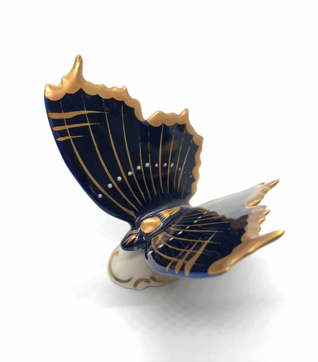 Porcelánový motýl ve vzletu – Krämmer - 5