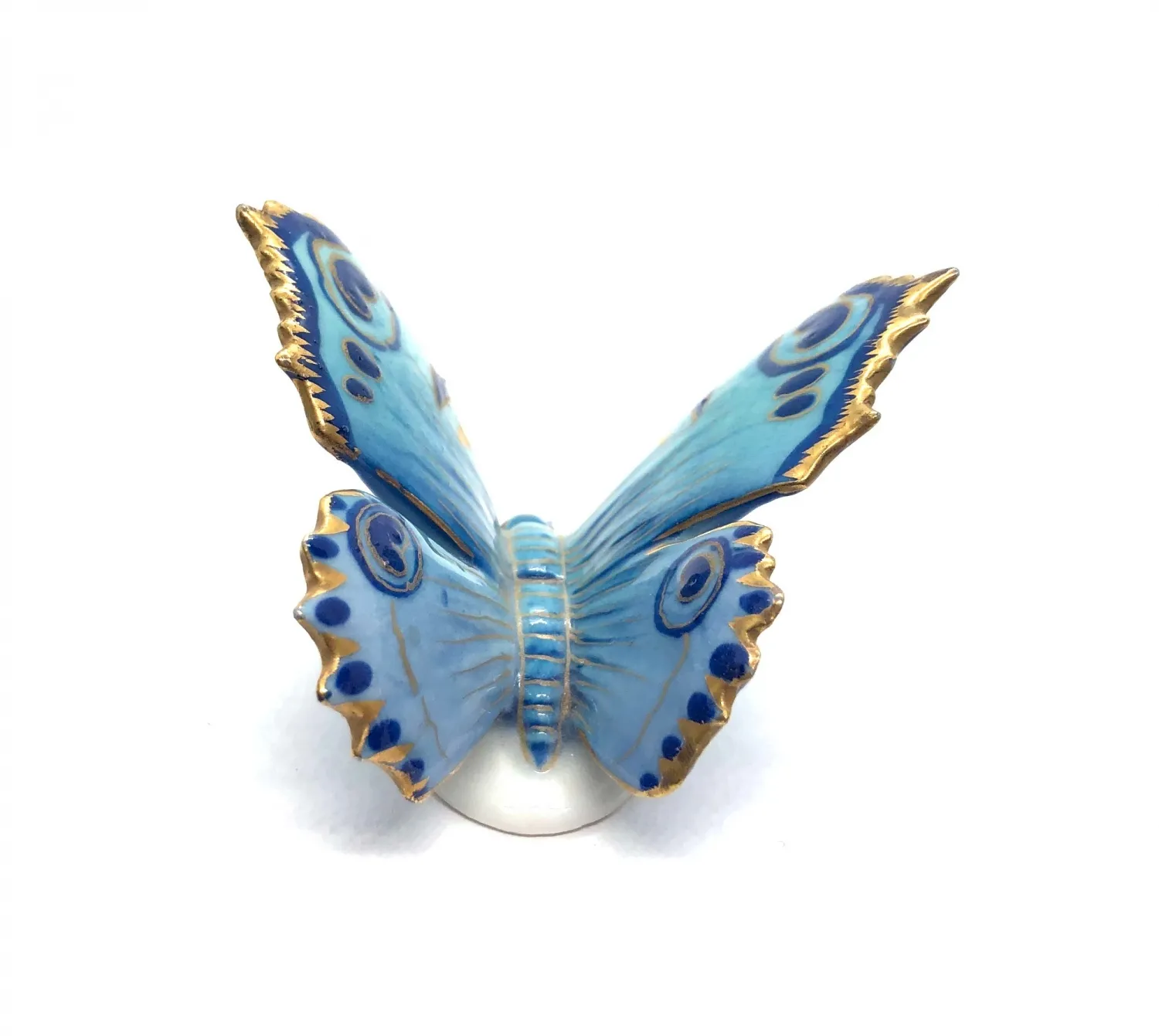 Porcelánový motýl – Ens - 4