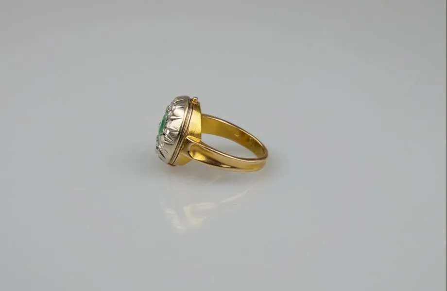Zlatý prsten se smaragdem a diamanty - 4