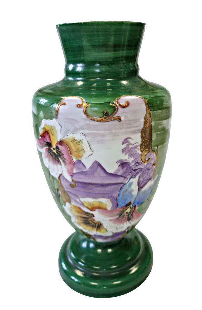 Skleněná váza – macešky, zelená
