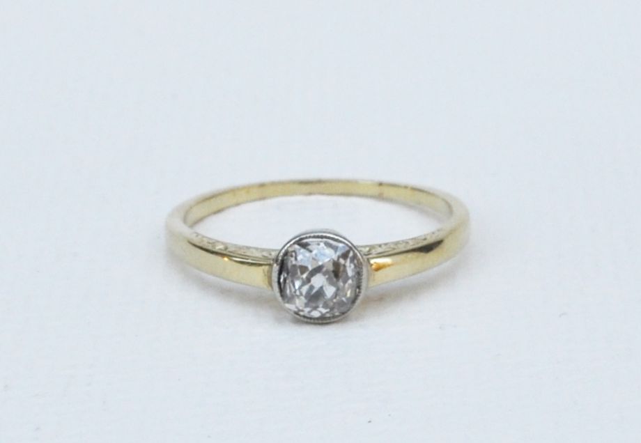 Zlatý prsten s diamantem 0,69 ct