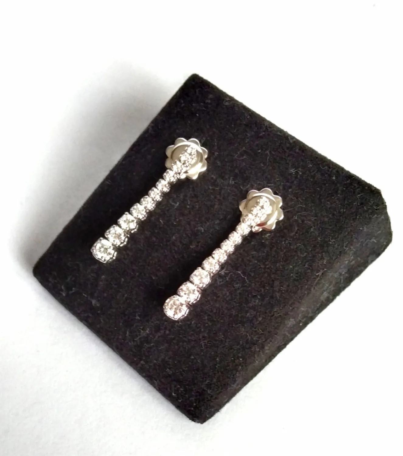 Zlaté náušnice s diamanty, 0,72 ct - 3
