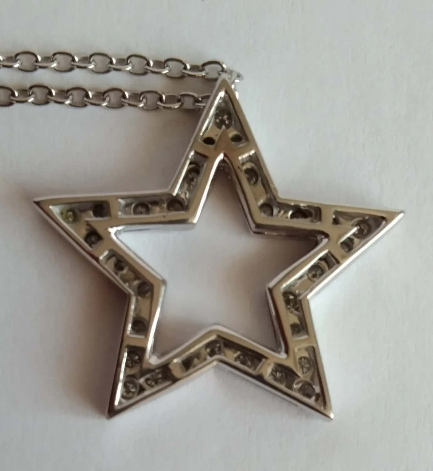 Zlatý náhrdelník s diamanty, 0,30 ct - 6